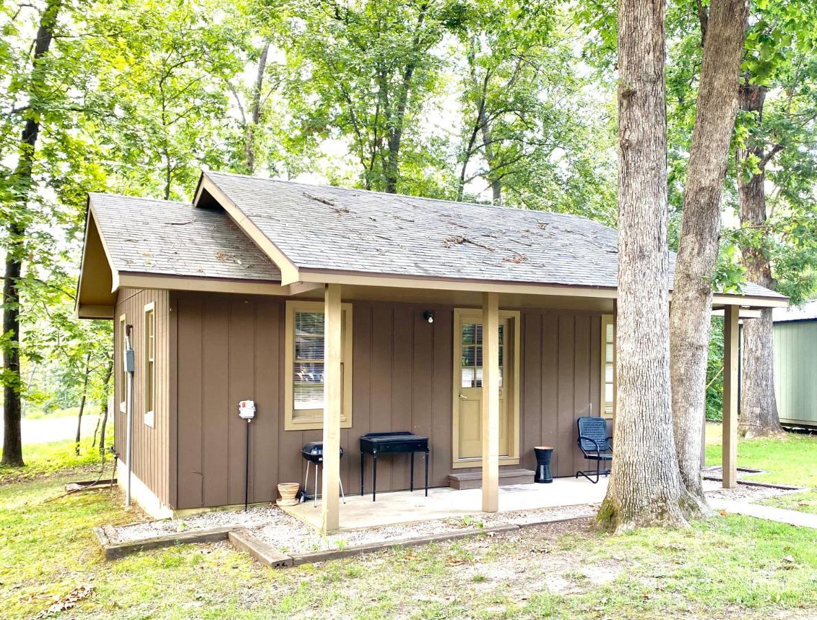 The Camp At Lake Wappapello Exterior photo